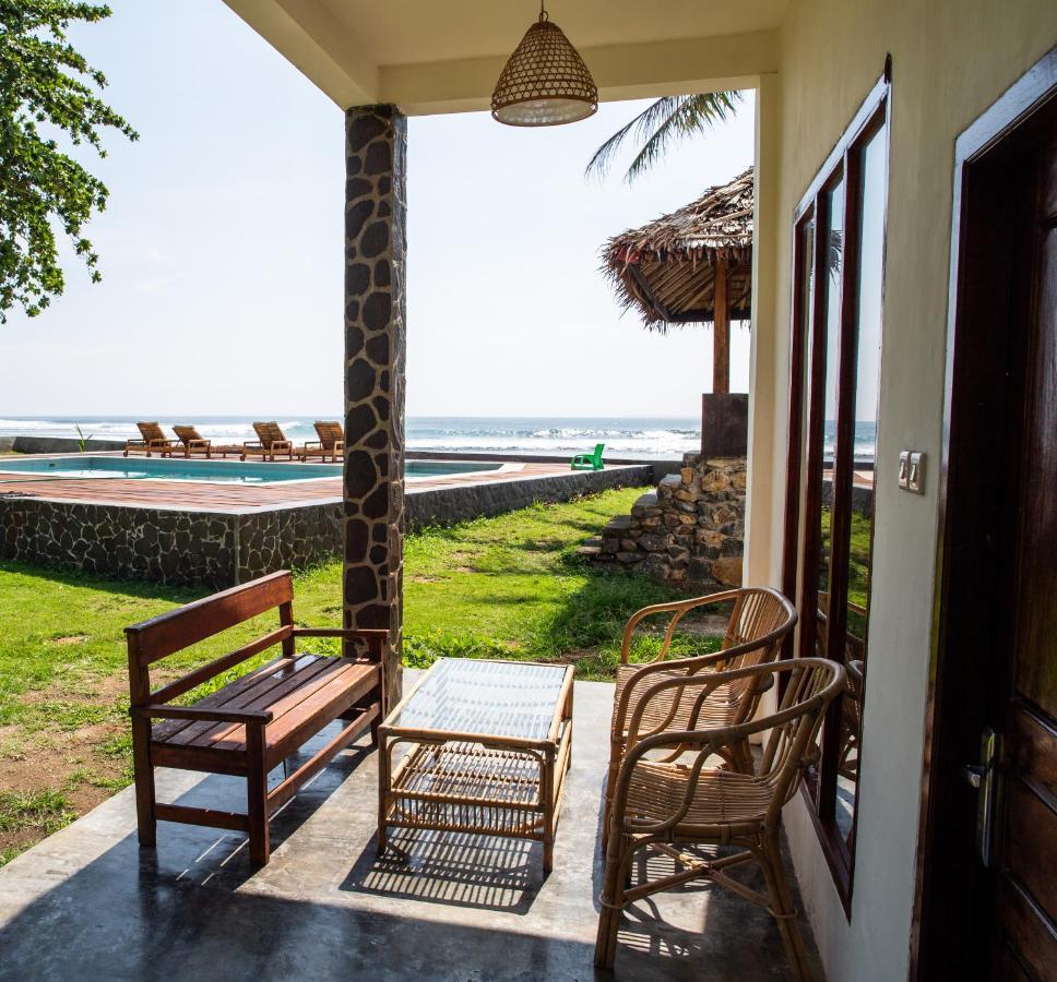 The Ujung Bocur Bungalows Krui 외부 사진